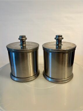 Bed Bath & Beyond Black Round Jar with Lid